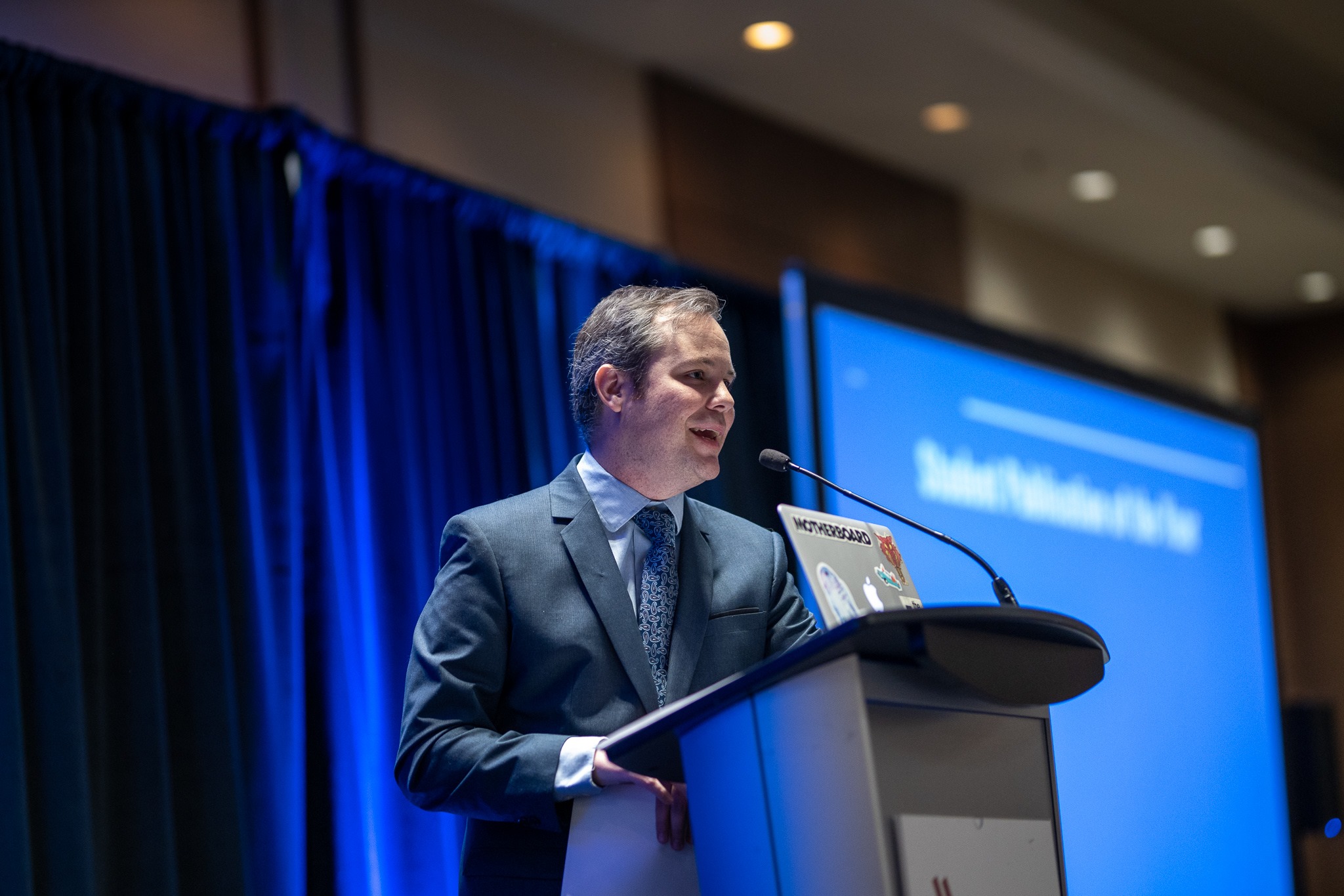 Justin McElroy, former Ubyssey coordinating editor and current CBC reporter, hosted the JHM award gala.